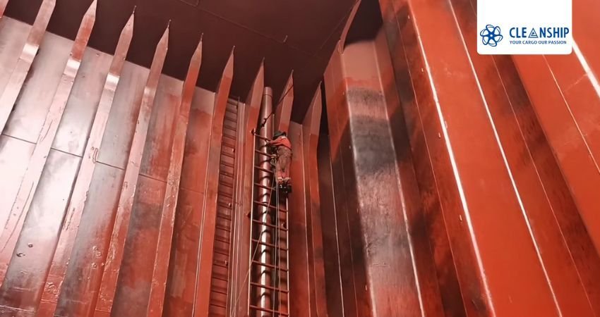 Hold Cleaning in Kandla port