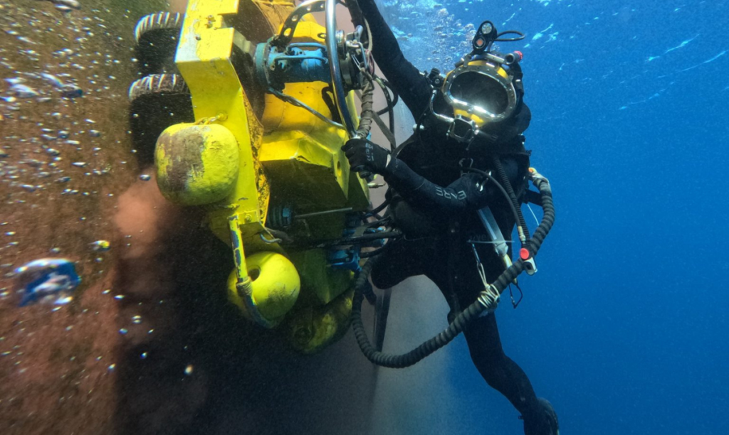 Underwater Hull Cleaning Services in Takoradi: Improving Vessel Efficiency and Reducing Operating Costs