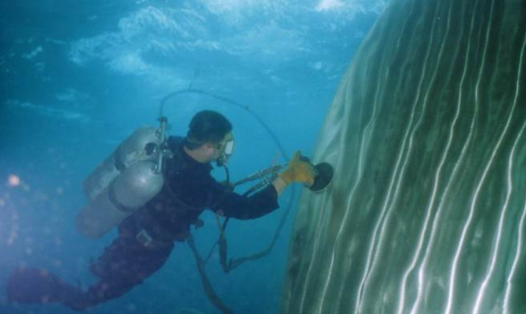 Underwater Hull Cleaning in Mundra